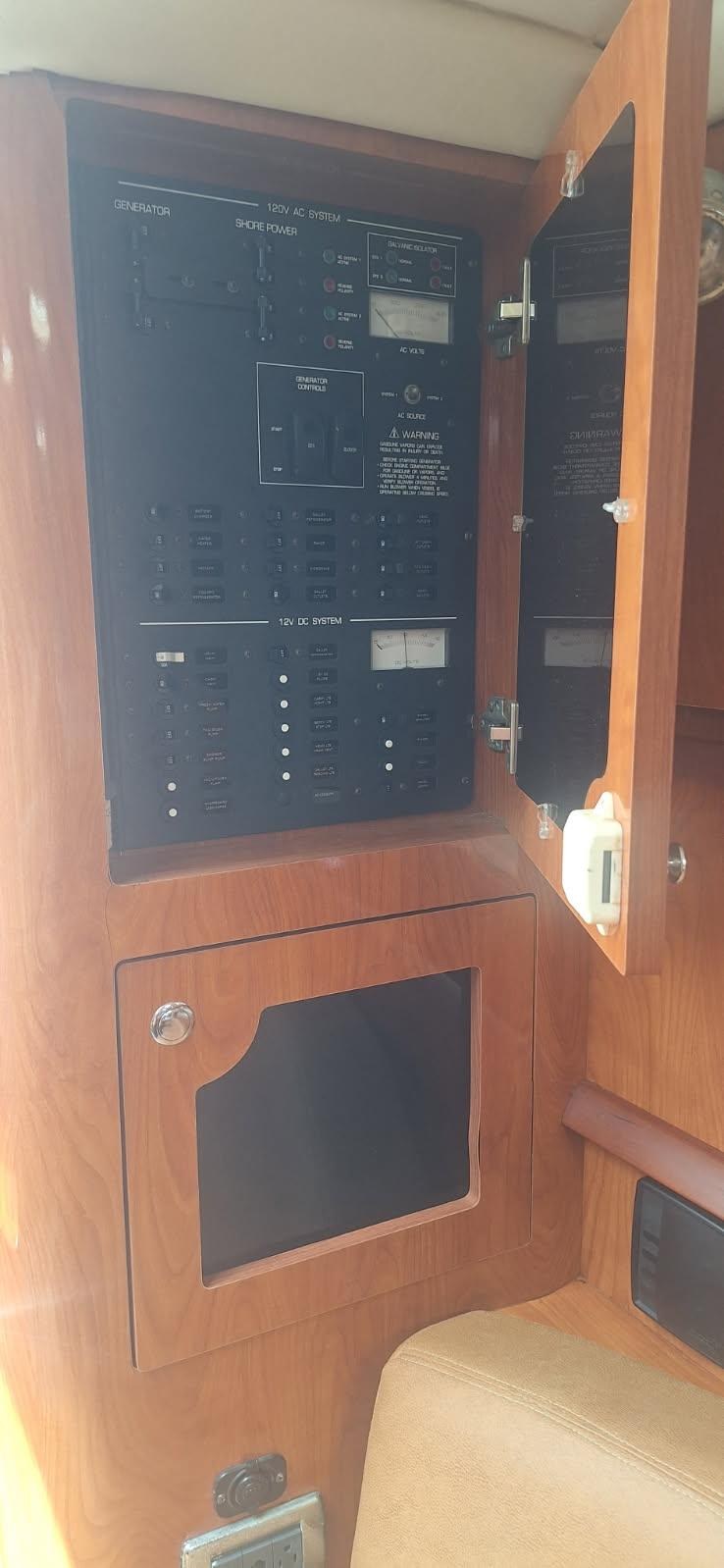 Cabin AC/DC panel